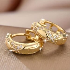 Petites Boucles d’Oreilles Cercle en Zircone – Accessoire Élégant au Style Minimaliste