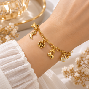 Bracelet Doré à Breloques Féminines