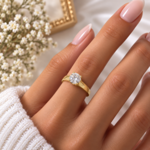 Bague Solitaire Dorée Élégante