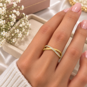 Bague Croisée Dorée avec Zircons