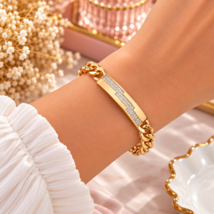 Bracelet gourmette doré à plaque scintillante