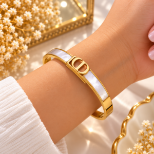 Bracelet Jonc Doré avec Détail Nacré