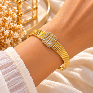 Bracelet Jonc Doré Multirang à Zircons