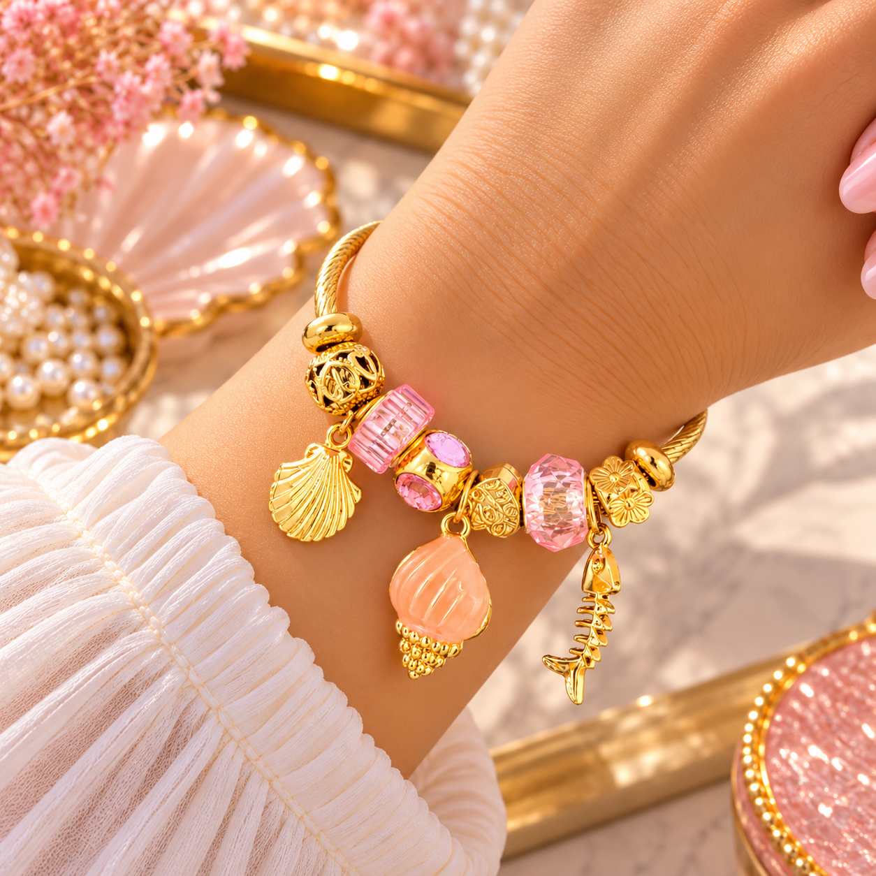 Bracelet Femme Doré à Breloques Marines Roses – Coquillages & Poisson