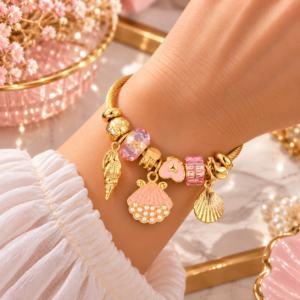 Bracelet Femme Doré à Breloques Roses – Cœur & Coquillages