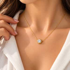 Collier Solitaire Doré – Pierre Scintillante