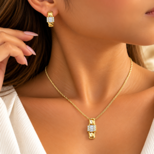 Parure Dorée Élégante avec Zircons – Collier & Boucles d’Oreilles